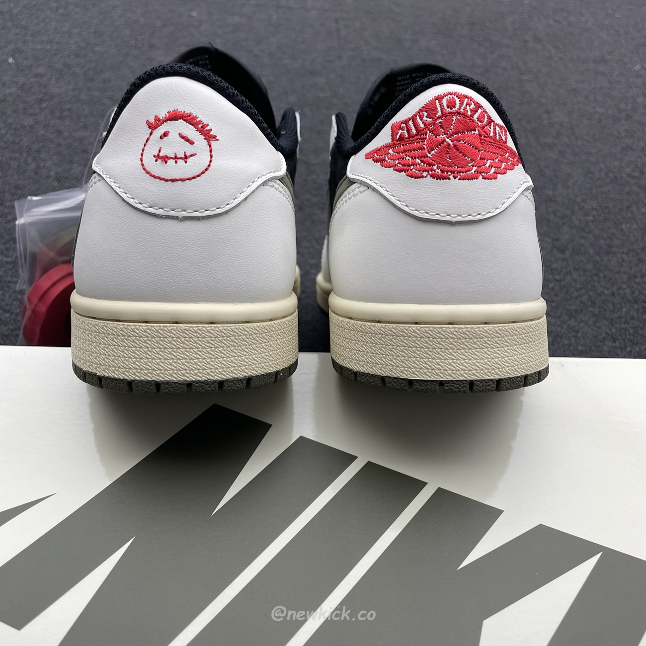 Air Jordan 1 Retro Low Og Sp Travis Scott Olive W Dz4137 106 (31) - www.newkick.vip