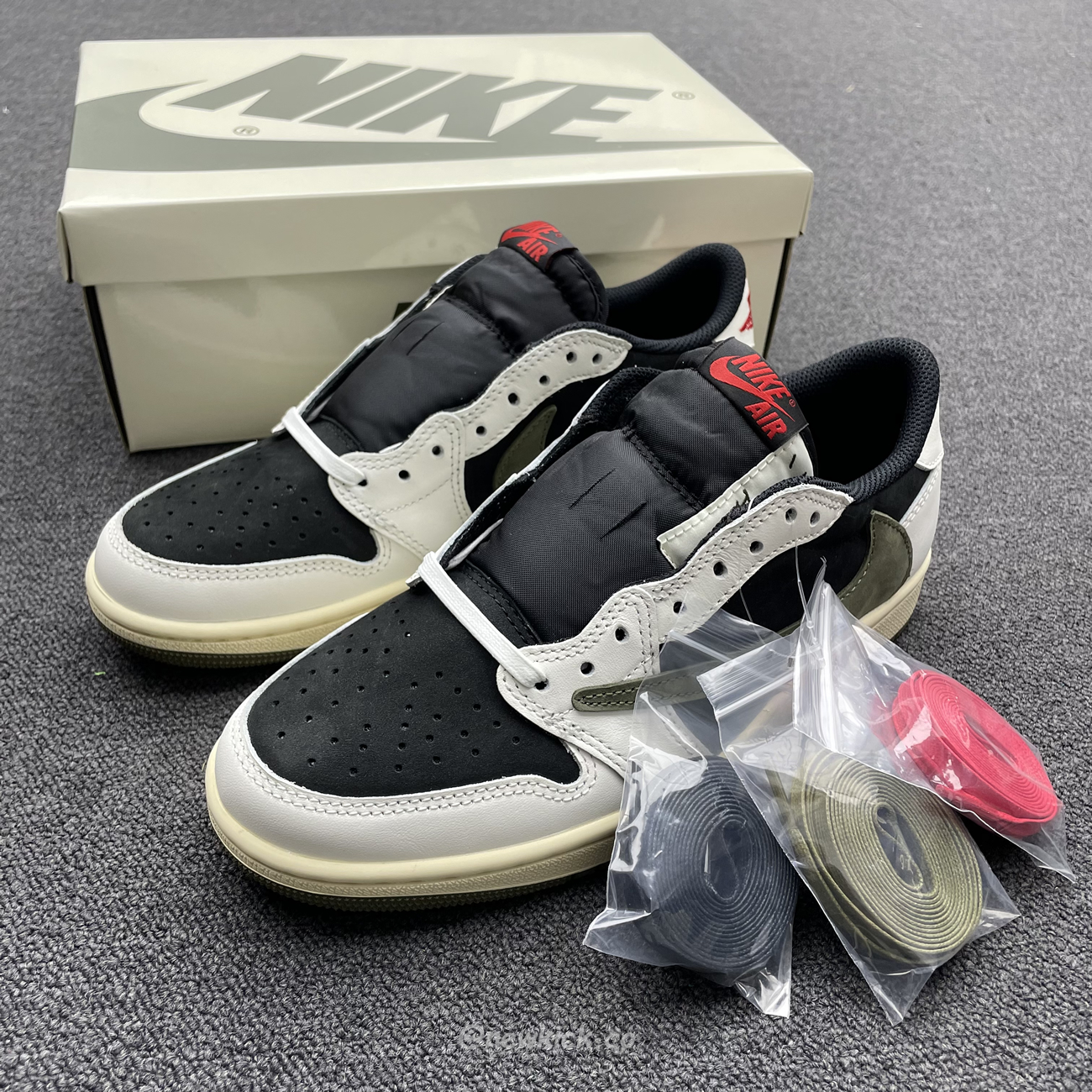 Air Jordan 1 Retro Low Og Sp Travis Scott Olive W Dz4137 106 (39) - www.newkick.vip
