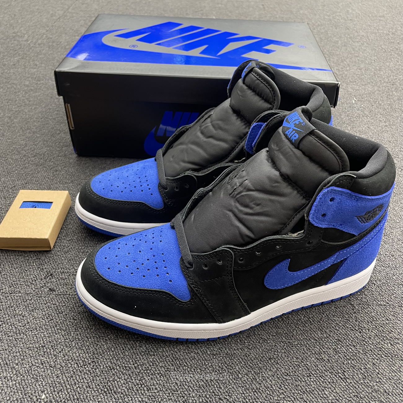 Air Jordan 1 Retro High Og Royal Reimagined Dz5485 042 (5) - www.newkick.vip Air Jordan 1 Retro High Og Royal Reimagined Dz5485 042 (5) - www.newkick.vip