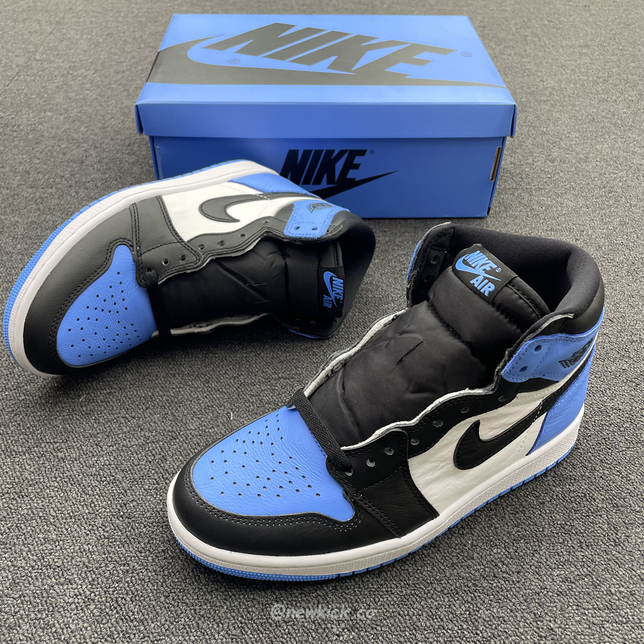 Air Jordan 1 Retro High Og University Blue Dz5485 400 (12) - www.newkick.vip