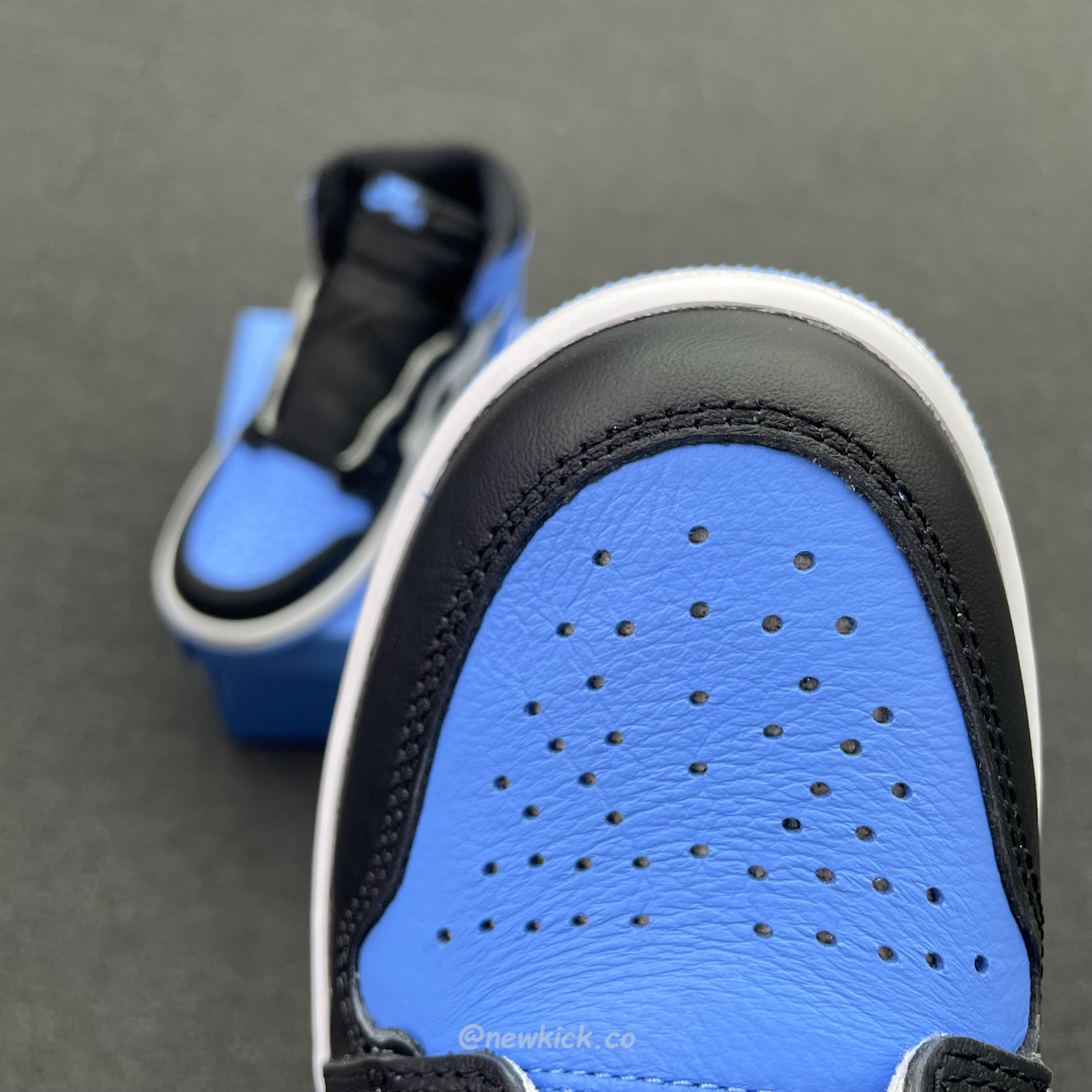 Air Jordan 1 Retro High Og University Blue Dz5485 400 (10) - www.newkick.vip