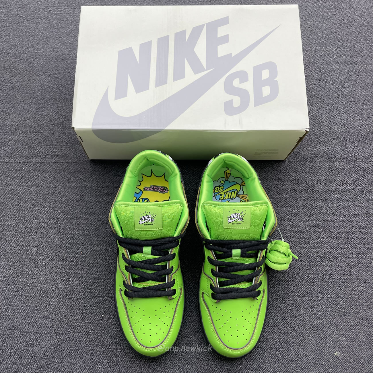 Nike Sb Dunk Low X The Powerpuff Girls On Feet Look At Bubbles Fz8320 400 (15) - www.newkick.vip