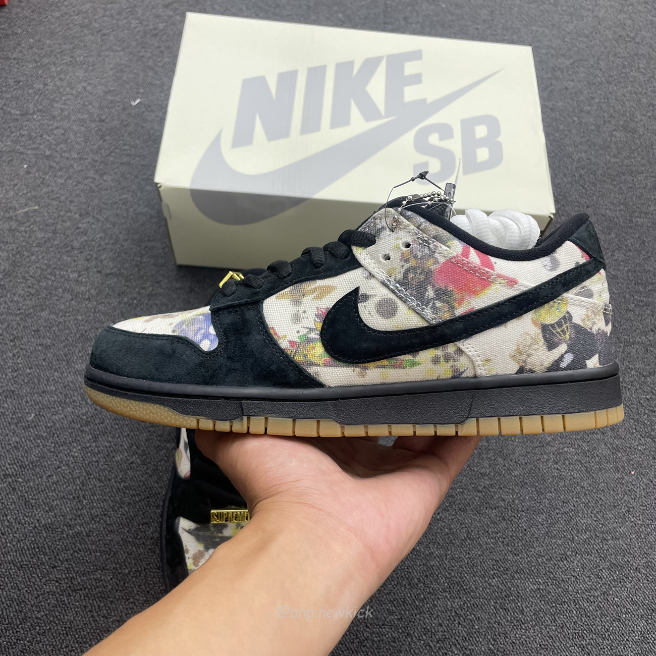 Nike Sb Dunk Low Supreme Rammellzee Fd8778 001 (4) - www.newkick.vip