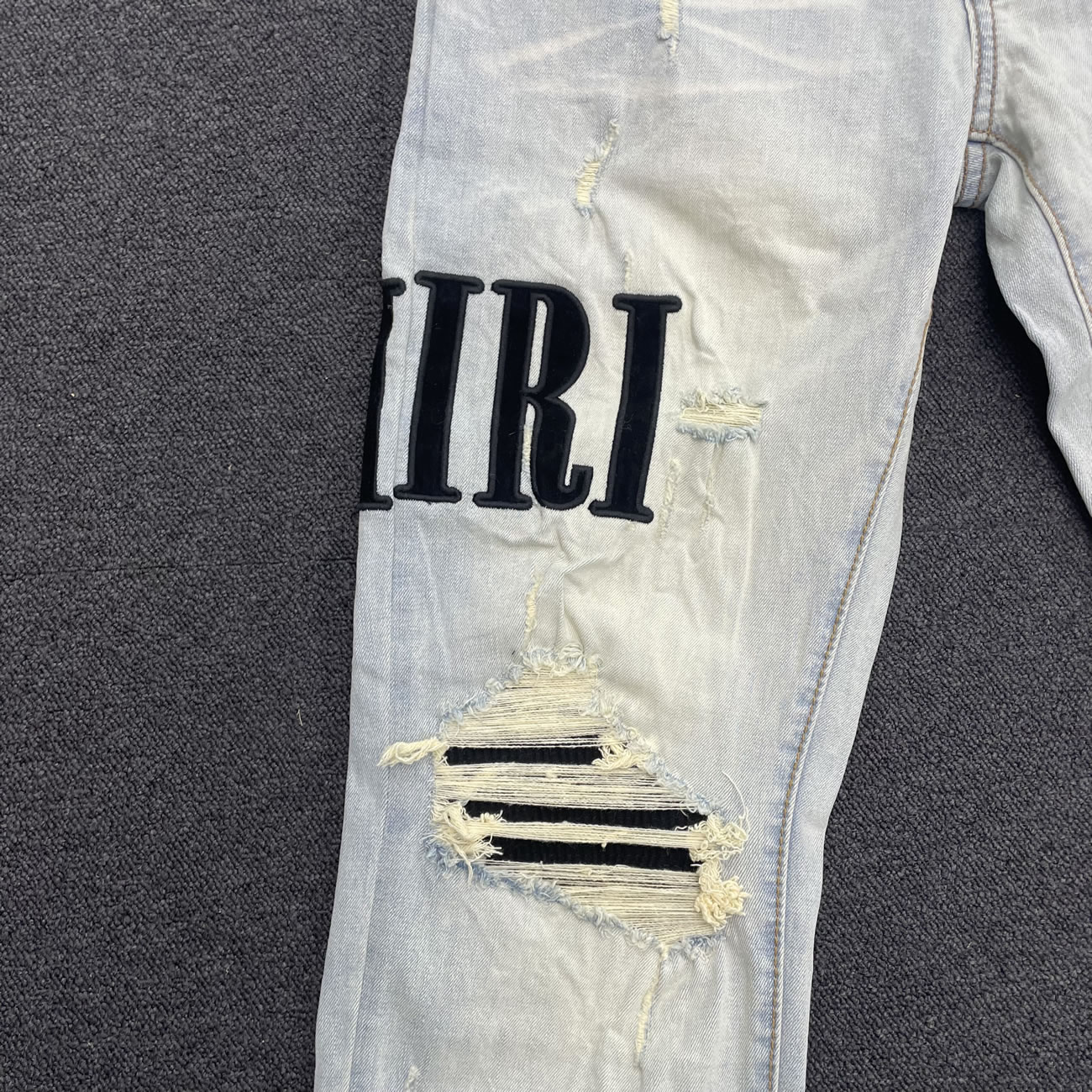 Amiri Core Applique Jean Clay Indigo Fw22 (2) - www.newkick.vip