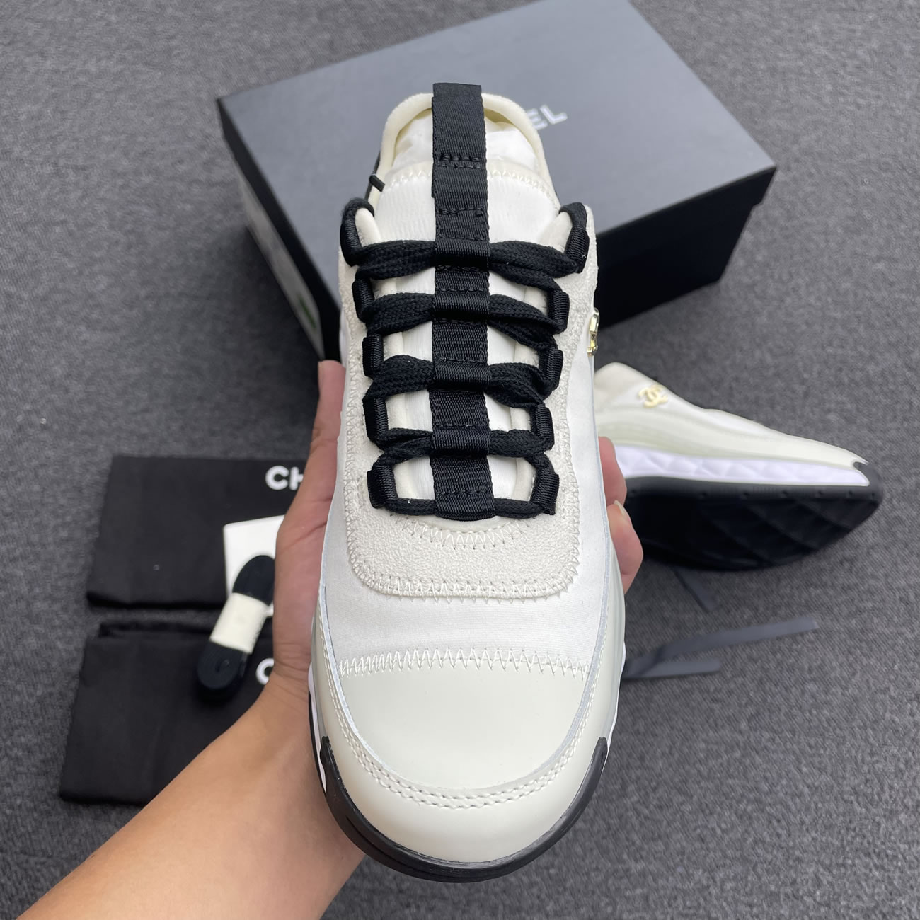 Chanel Casual Style Plain Logo Low Top Sneakers (11) - www.newkick.vip Chanel Casual Style Plain Logo Low Top Sneakers (11) - www.newkick.vip