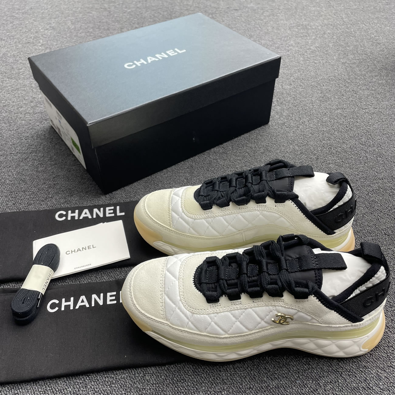 Chanel Casual Style Plain Logo Low Top Sneakers (6) - www.newkick.vip