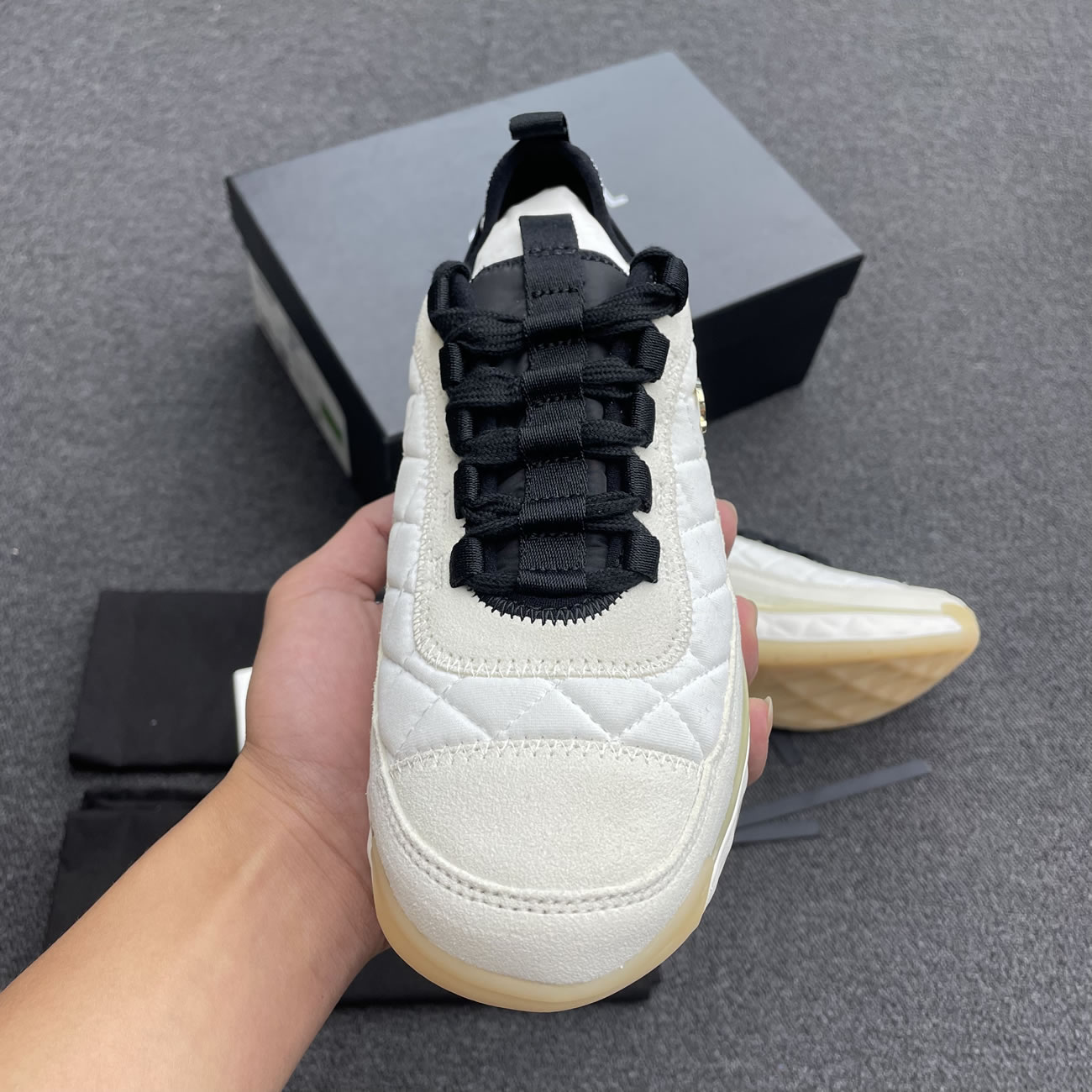 Chanel Casual Style Plain Logo Low Top Sneakers (7) - www.newkick.vip