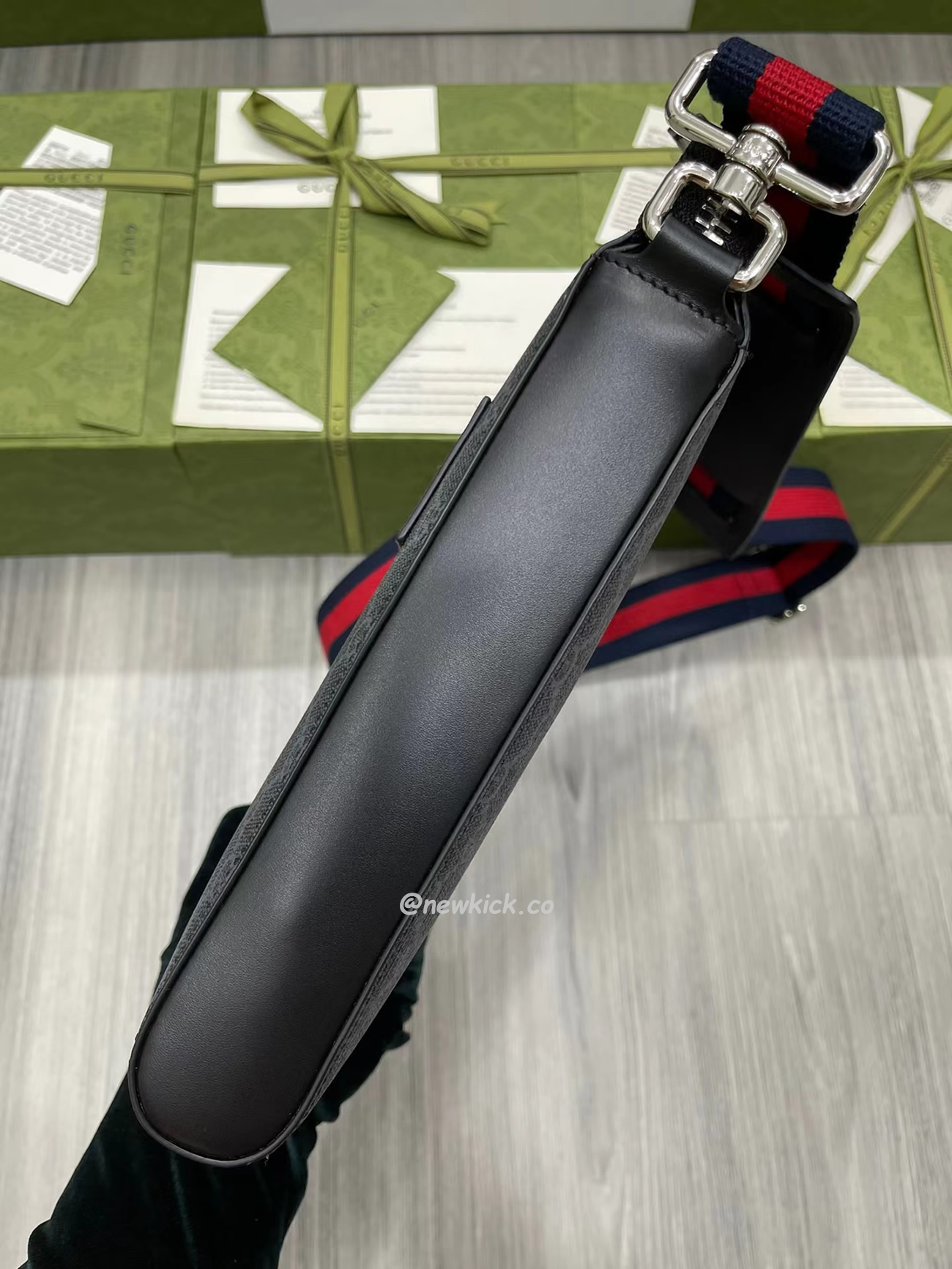 Gucci Gg Black Small Messenger Bag 523599 K5rln 1095 (13) - www.newkick.vip