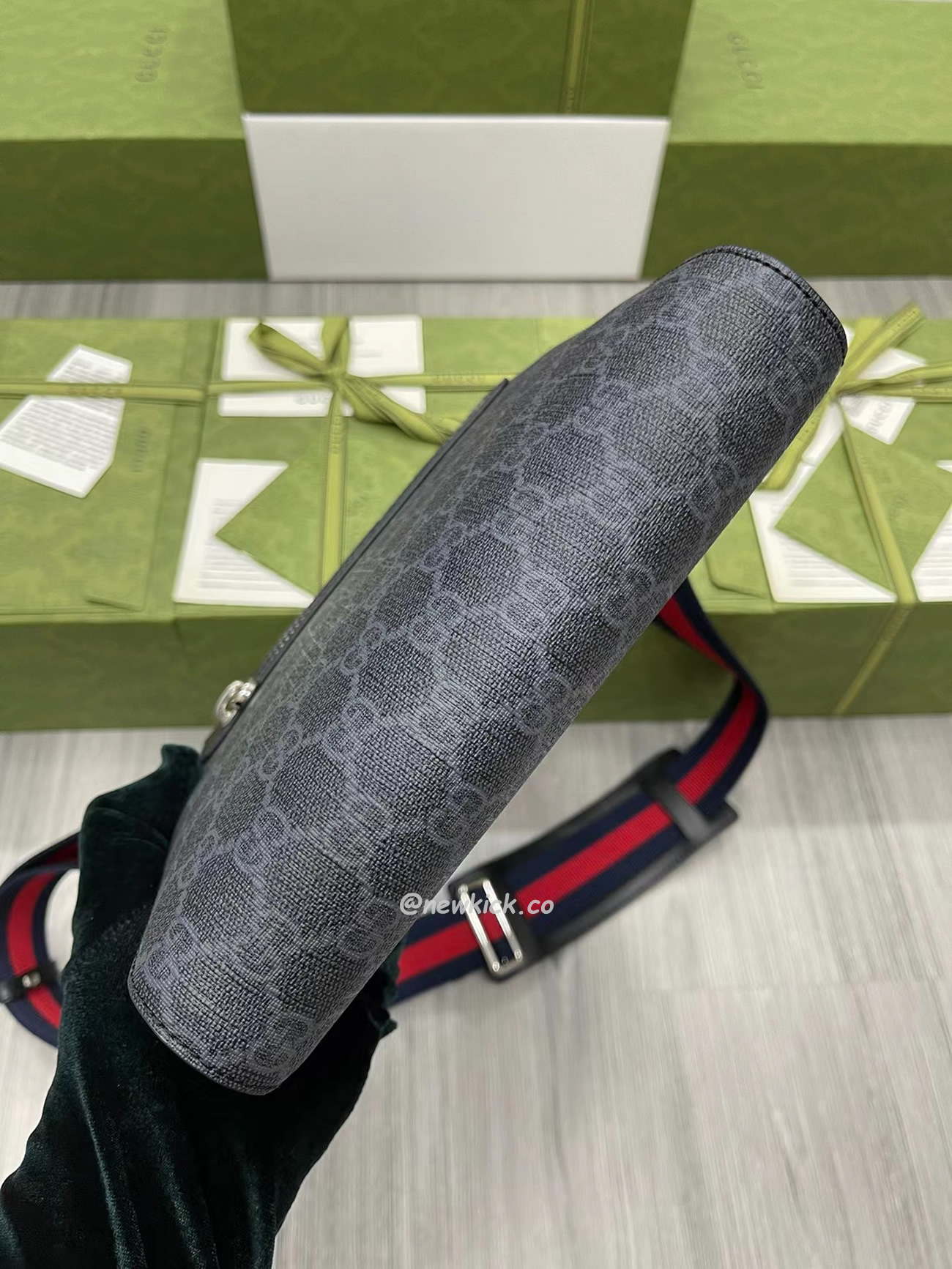 Gucci Gg Black Small Messenger Bag 523599 K5rln 1095 (16) - www.newkick.vip