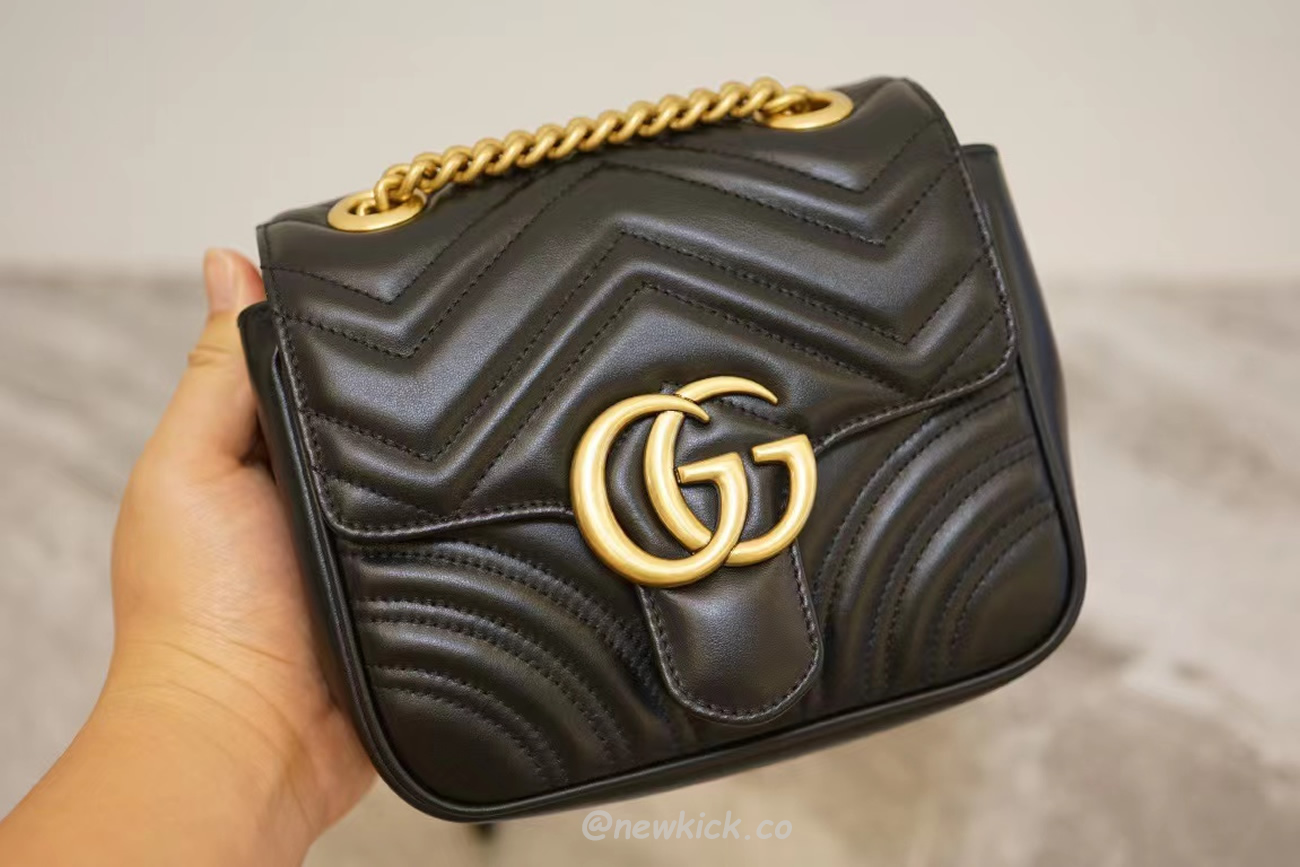 Gucci Gg Marmont Mini Shoulder Bag Matelasse Chevron Black (14) - www.newkick.vip