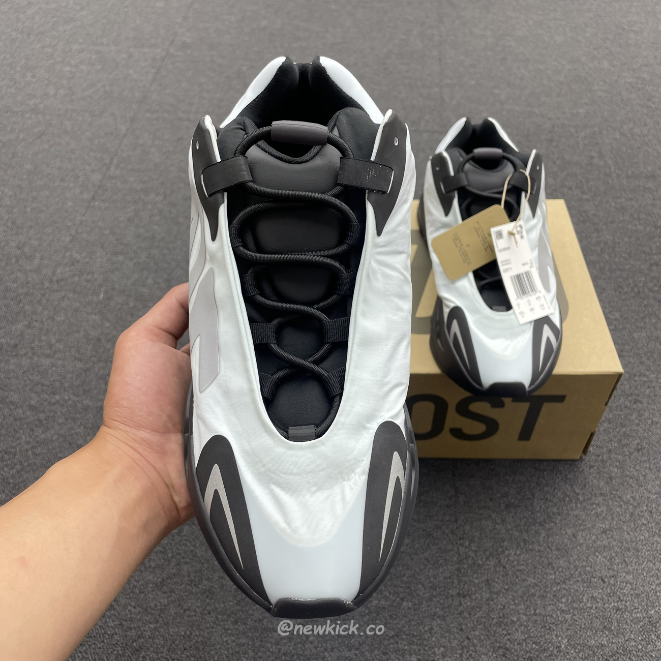 Adidas Yeezy Boost 700 Mnvn Blue Tint Gz0711 (10) - www.newkick.vip Adidas Yeezy Boost 700 Mnvn Blue Tint Gz0711 (10) - www.newkick.vip
