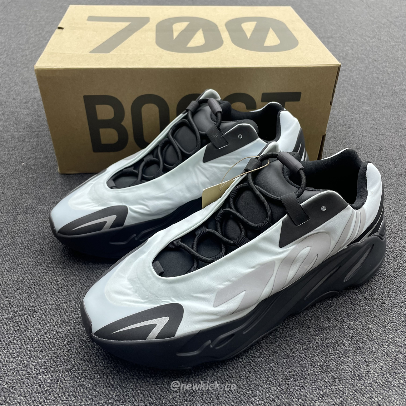 Adidas Yeezy Boost 700 Mnvn Blue Tint Gz0711 (12) - www.newkick.vip Adidas Yeezy Boost 700 Mnvn Blue Tint Gz0711 (12) - www.newkick.vip
