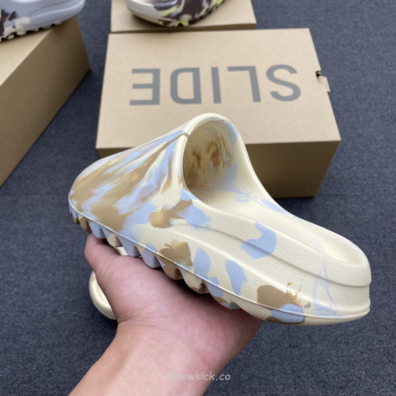 Adidas Yeezy X Kanye West Slide Bone (14) - www.newkick.vip