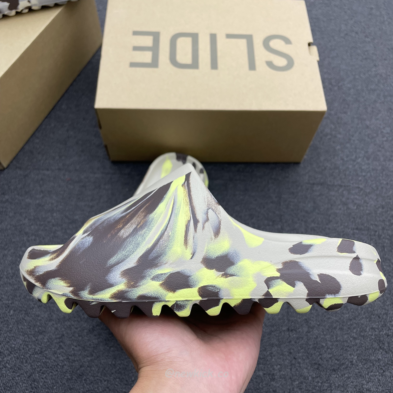 Adidas Yeezy X Kanye West Slide Bone (15) - www.newkick.vip