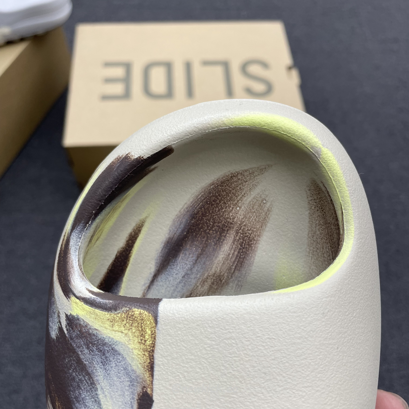 Adidas Yeezy X Kanye West Slide Bone (18) - www.newkick.vip