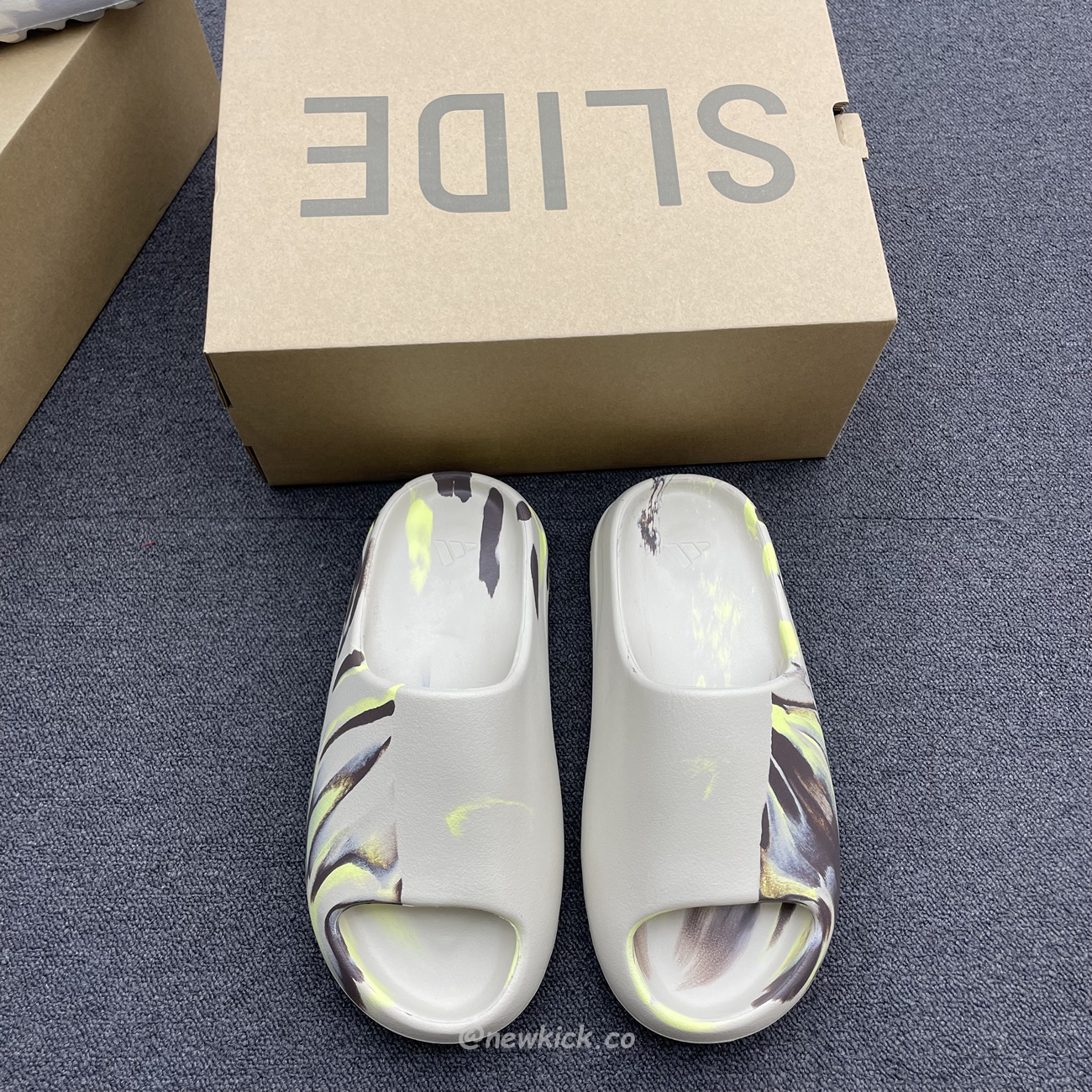 Adidas Yeezy X Kanye West Slide Bone (20) - www.newkick.vip