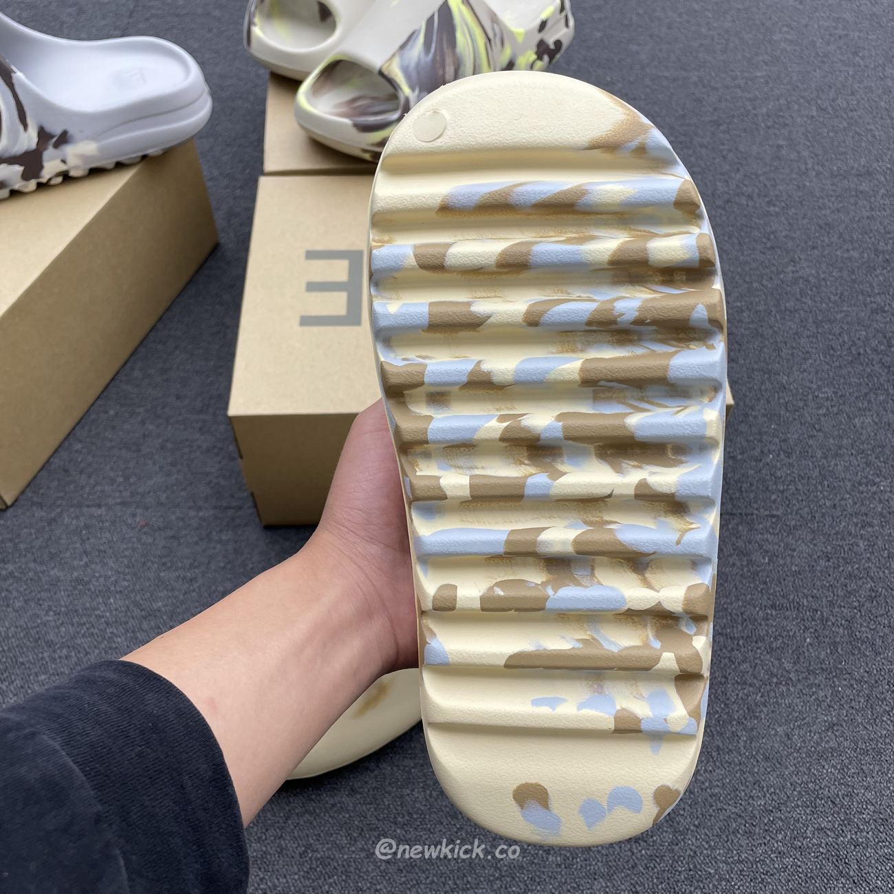 Adidas Yeezy X Kanye West Slide Bone (6) - www.newkick.vip