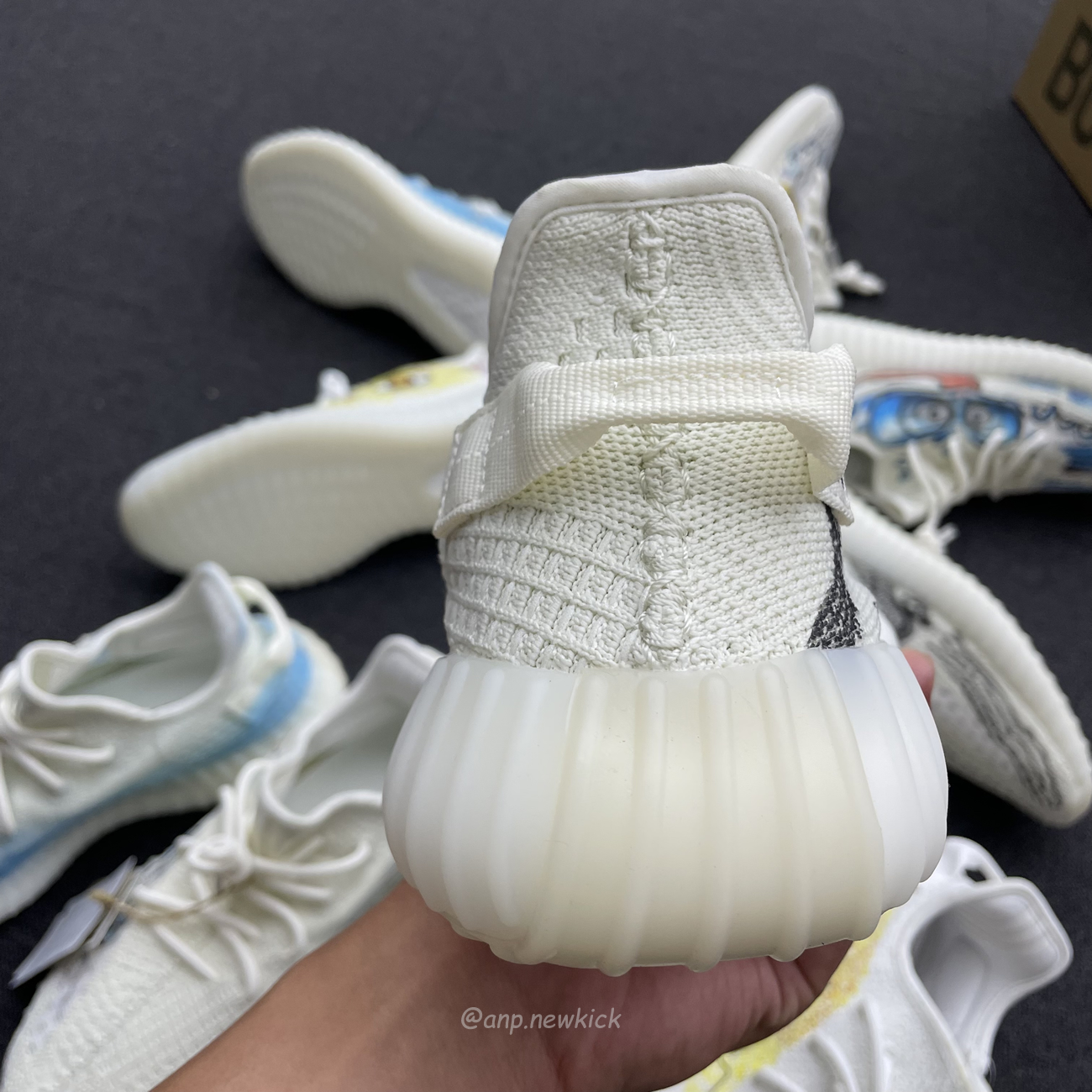 Adidas Yeezy Boost 350 V2 Bone Graffiti Hq6316 (10) - www.newkick.vip