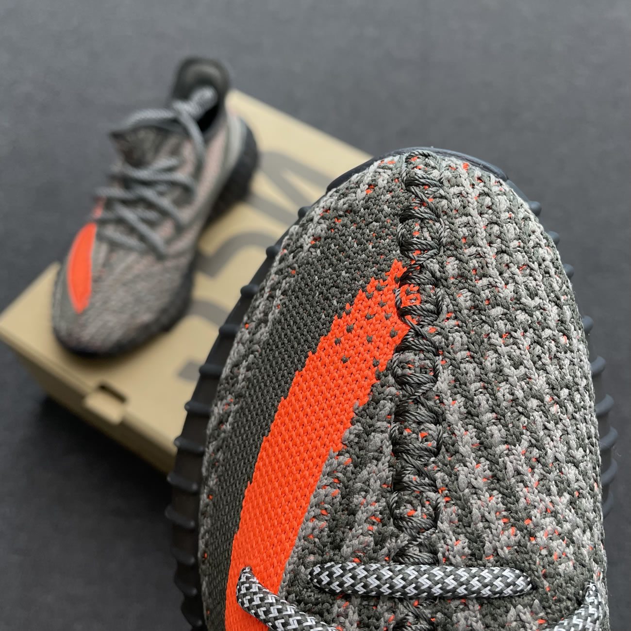 Adidas Yeezy Boost 350 V2 Dark Beluga Hq7045 (7) - www.newkick.vip