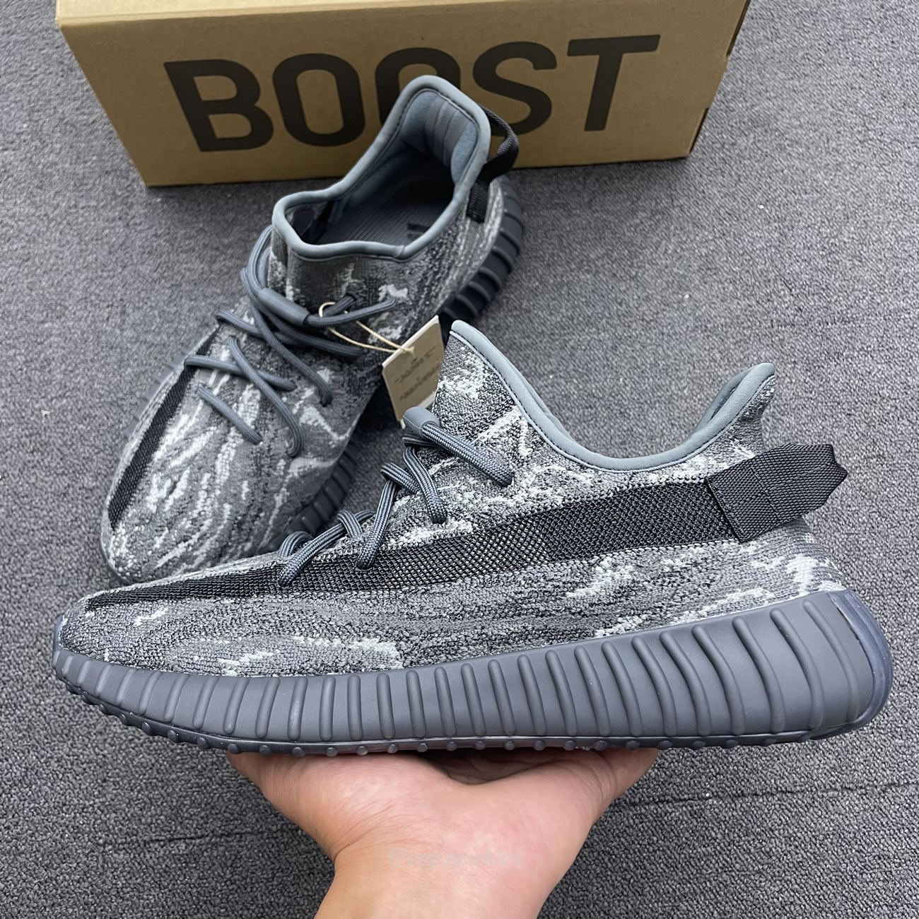 Adidas Yeezy Boost 350 V2 Mx Dark Salt Id4811 (6) - www.newkick.vip