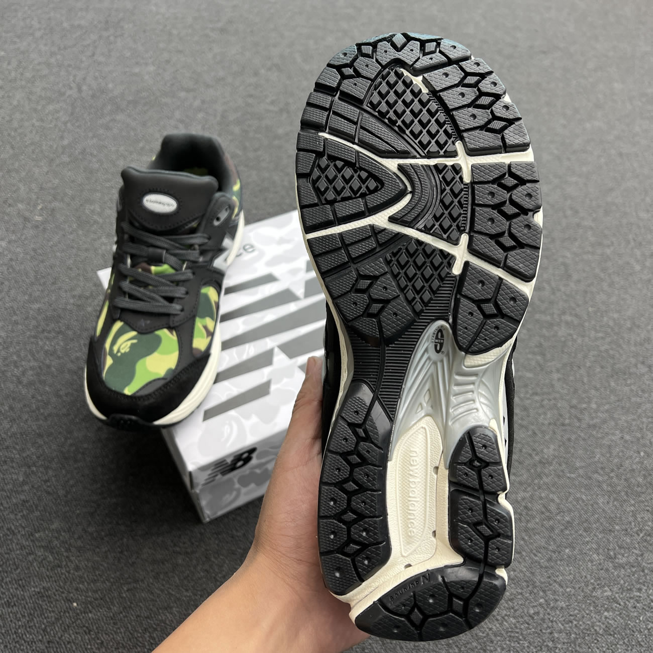 New Balance 2002r Bape Black M2002rbf (10) - www.newkick.vip