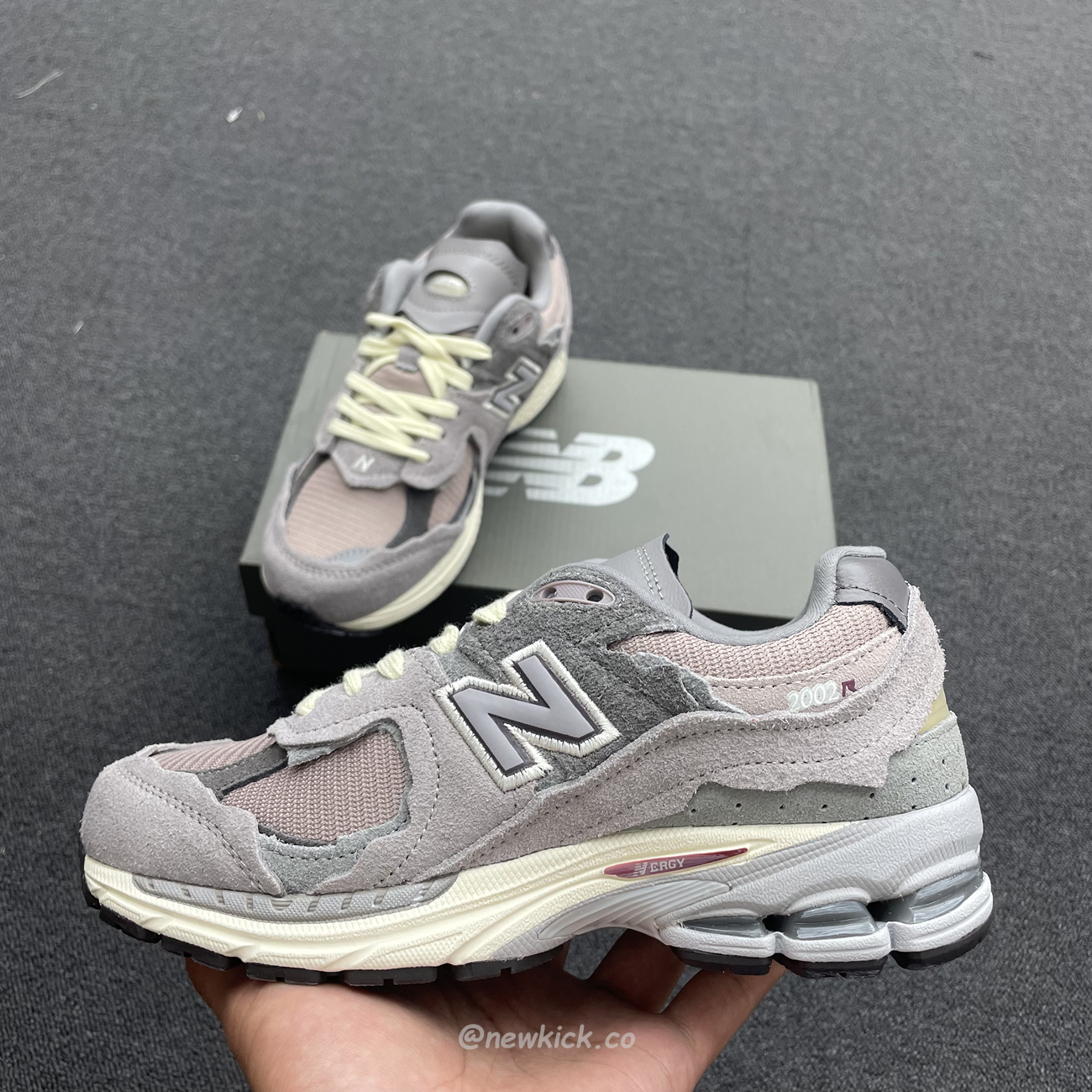 New Balance 2002r Protection Pack Lunar New Year Dusty Lilac M2002rdy (12) - www.newkick.vip