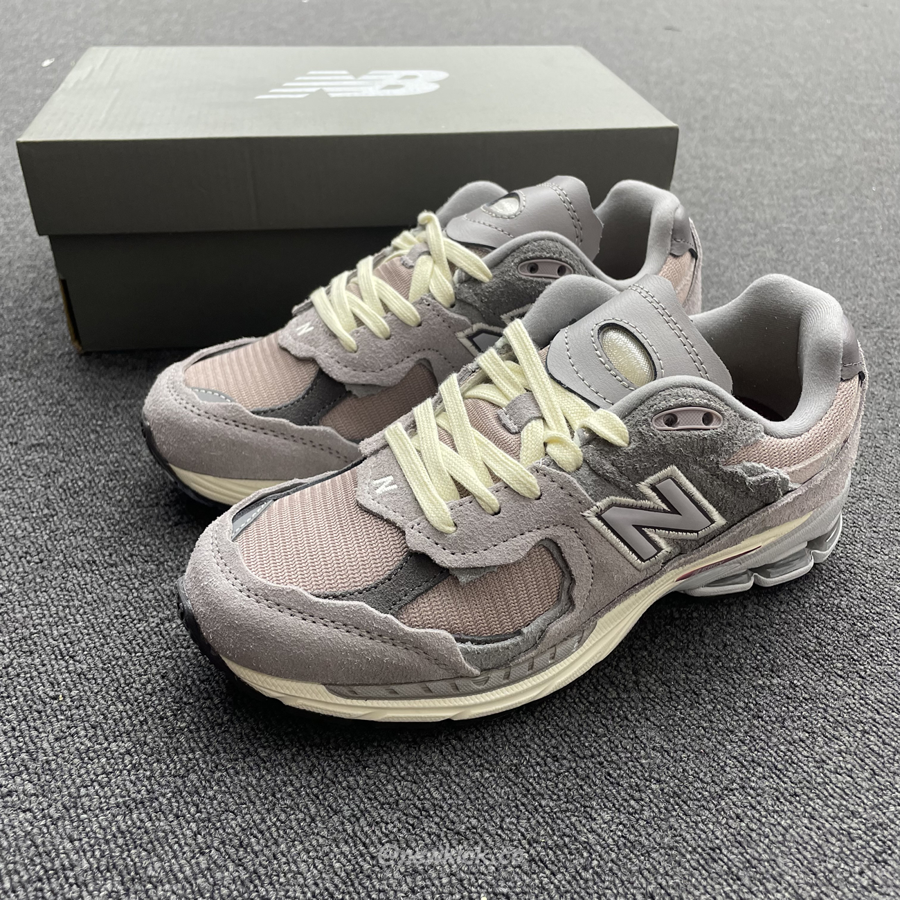 New Balance 2002r Protection Pack Lunar New Year Dusty Lilac M2002rdy (5) - www.newkick.vip