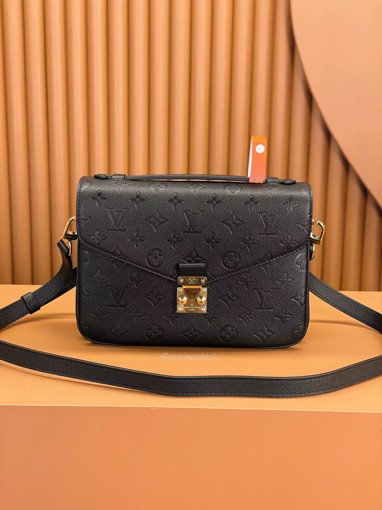 Louis Viitton Pochette Metis Shoulder Bag M41487 (13) - www.newkick.vip Louis Viitton Pochette Metis Shoulder Bag M41487 (13) - www.newkick.vip