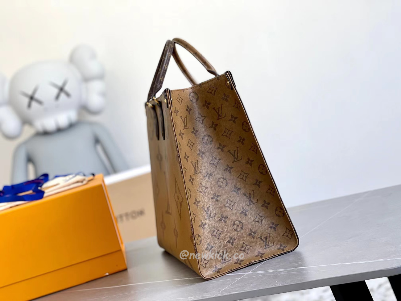 Louis Vuitton Onthego Cloth Tote Brown M45320 (10) - www.newkick.vip