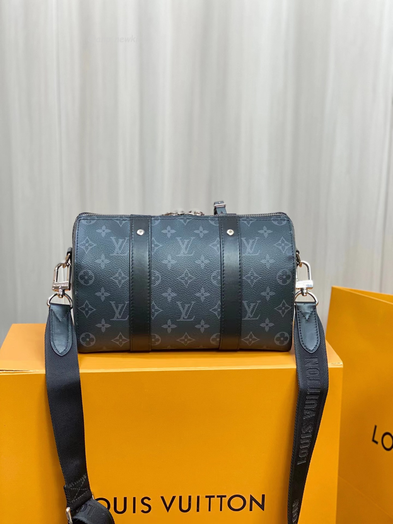 Louis Vuitton City Keepall M45936 (2) - www.newkick.vip
