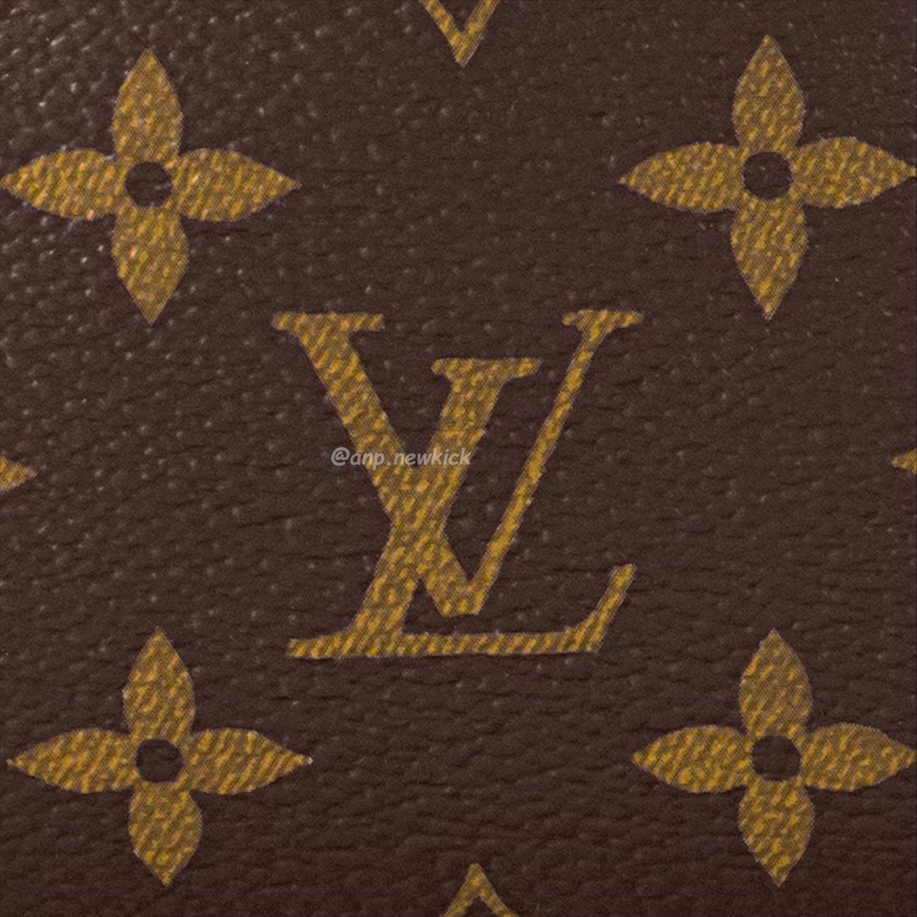 Louis Vuitton Side Trunk M46358 (2) - www.newkick.vip