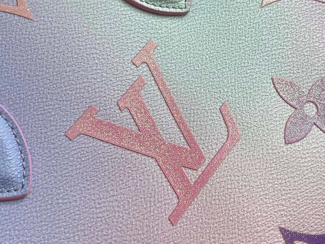 Louis Vuitton Onthego Small Handbag M59856 (6) - www.newkick.vip