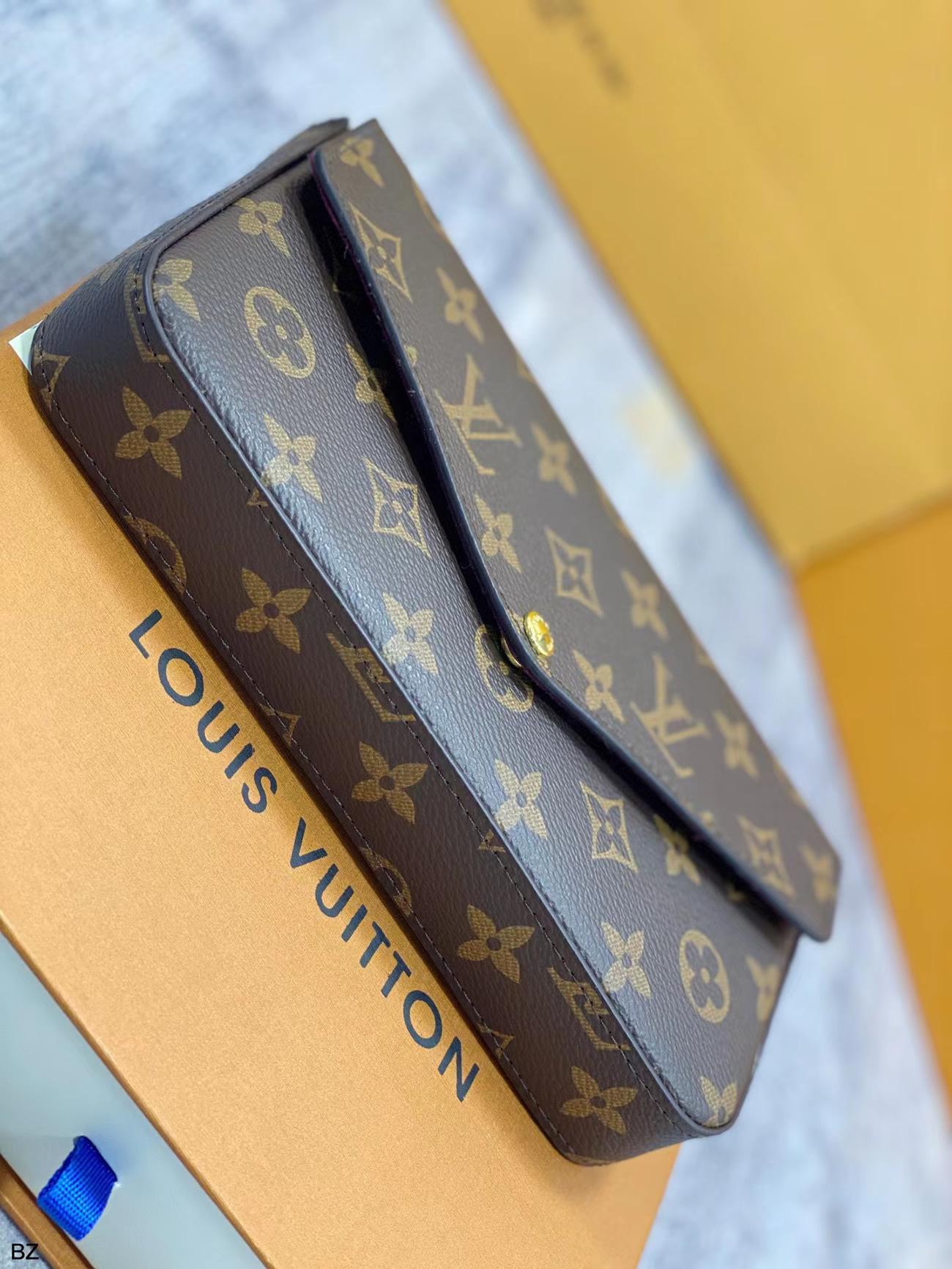 Louis Vuitton Pochette Crossbody Bag M61276 (2) - www.newkick.vip