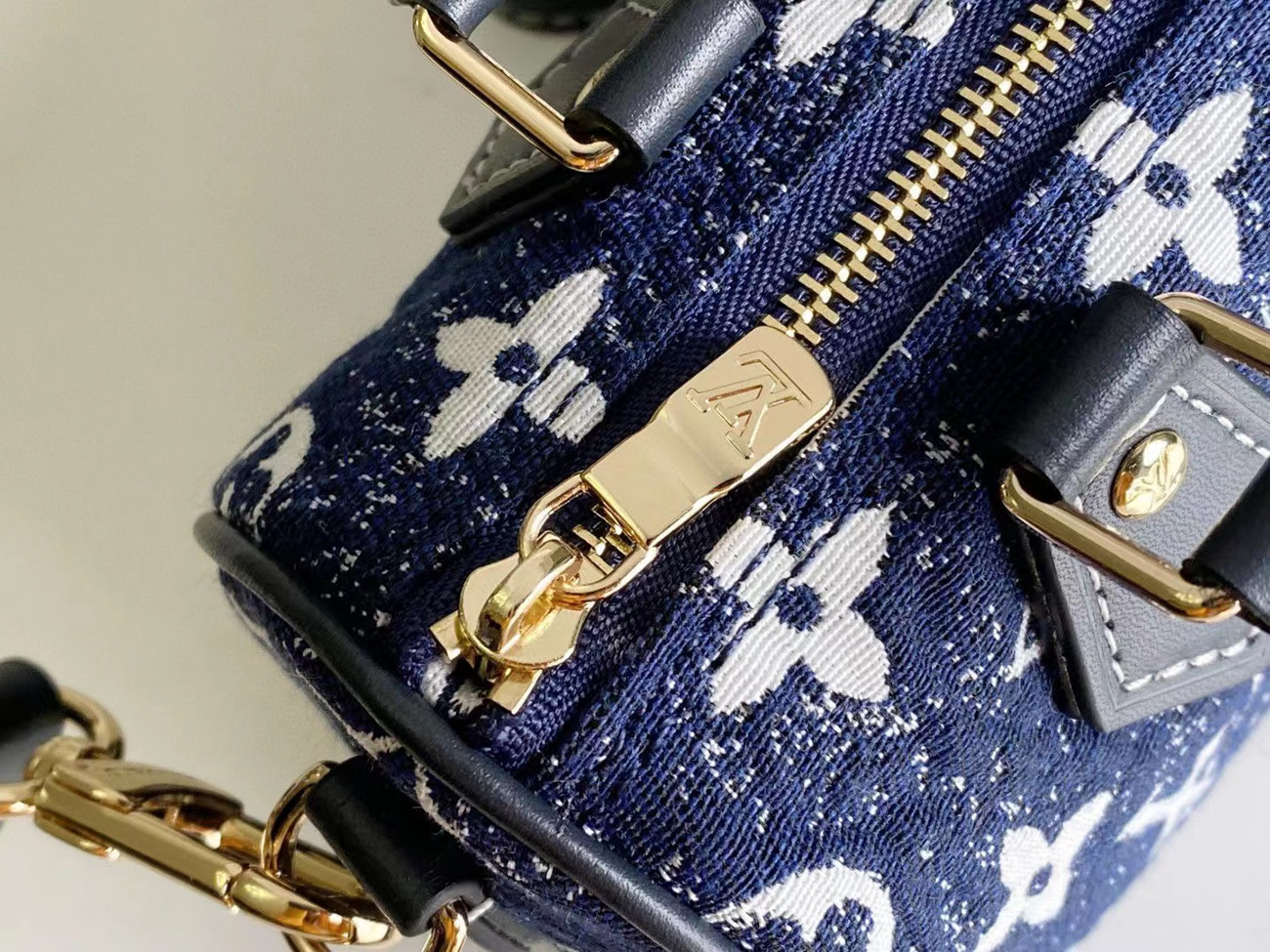 Louis Vuitton Nano Speedy Pillow Bag M81168 (5) - www.newkick.vip