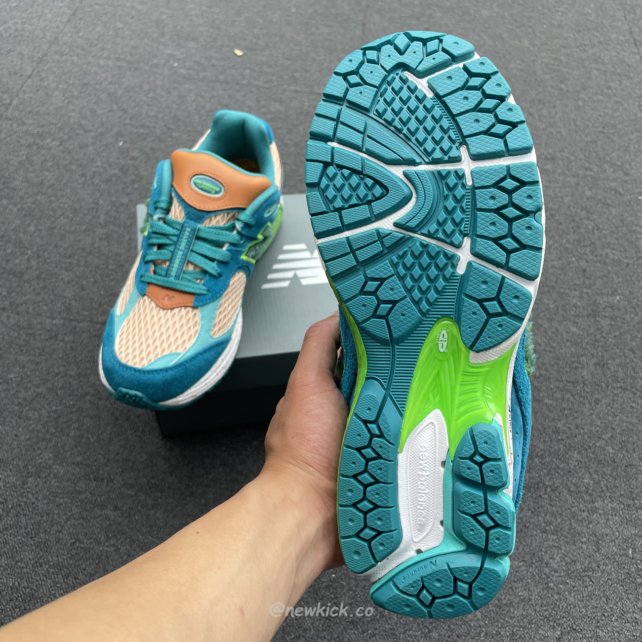 New Balance 2002r Salehe Bembury Water Be The Guide Ml2002rj (11) - www.newkick.vip