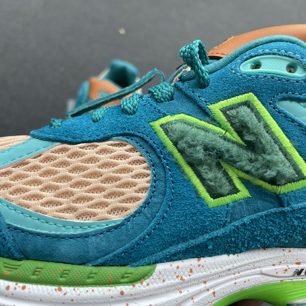 New Balance 2002r Salehe Bembury Water Be The Guide Ml2002rj (6) - www.newkick.vip