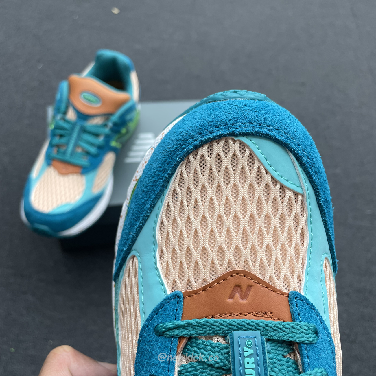 New Balance 2002r Salehe Bembury Water Be The Guide Ml2002rj (8) - www.newkick.vip