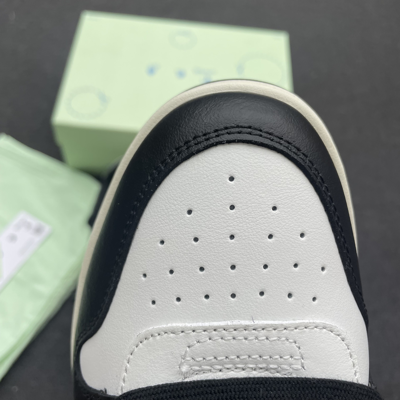 Off White Out Of Office Ooo Low Tops White Black White (18) - www.newkick.vip