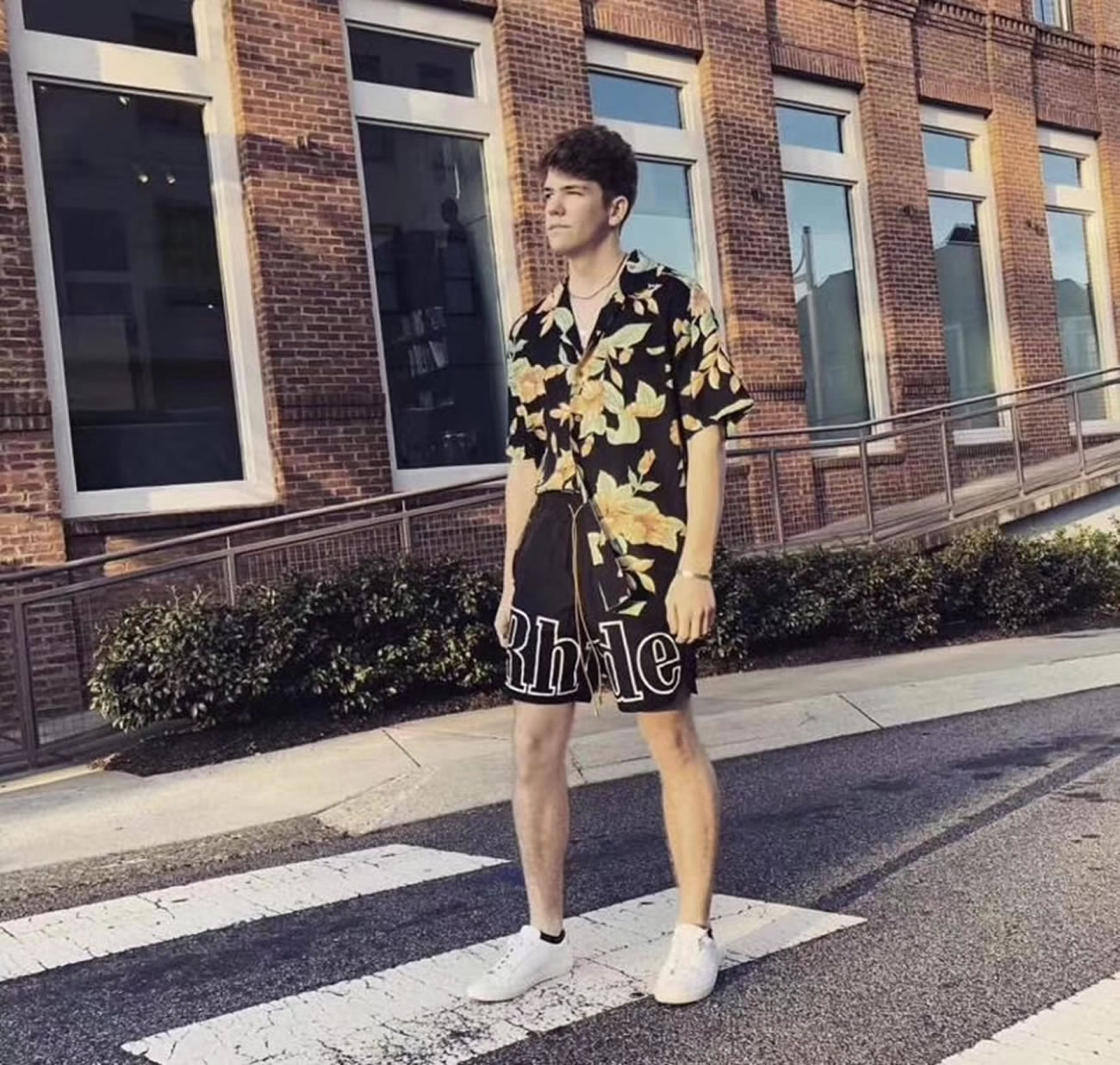 Rhude Rh Logo Shorts (5) - www.newkick.vip Rhude Rh Logo Shorts (5) - www.newkick.vip
