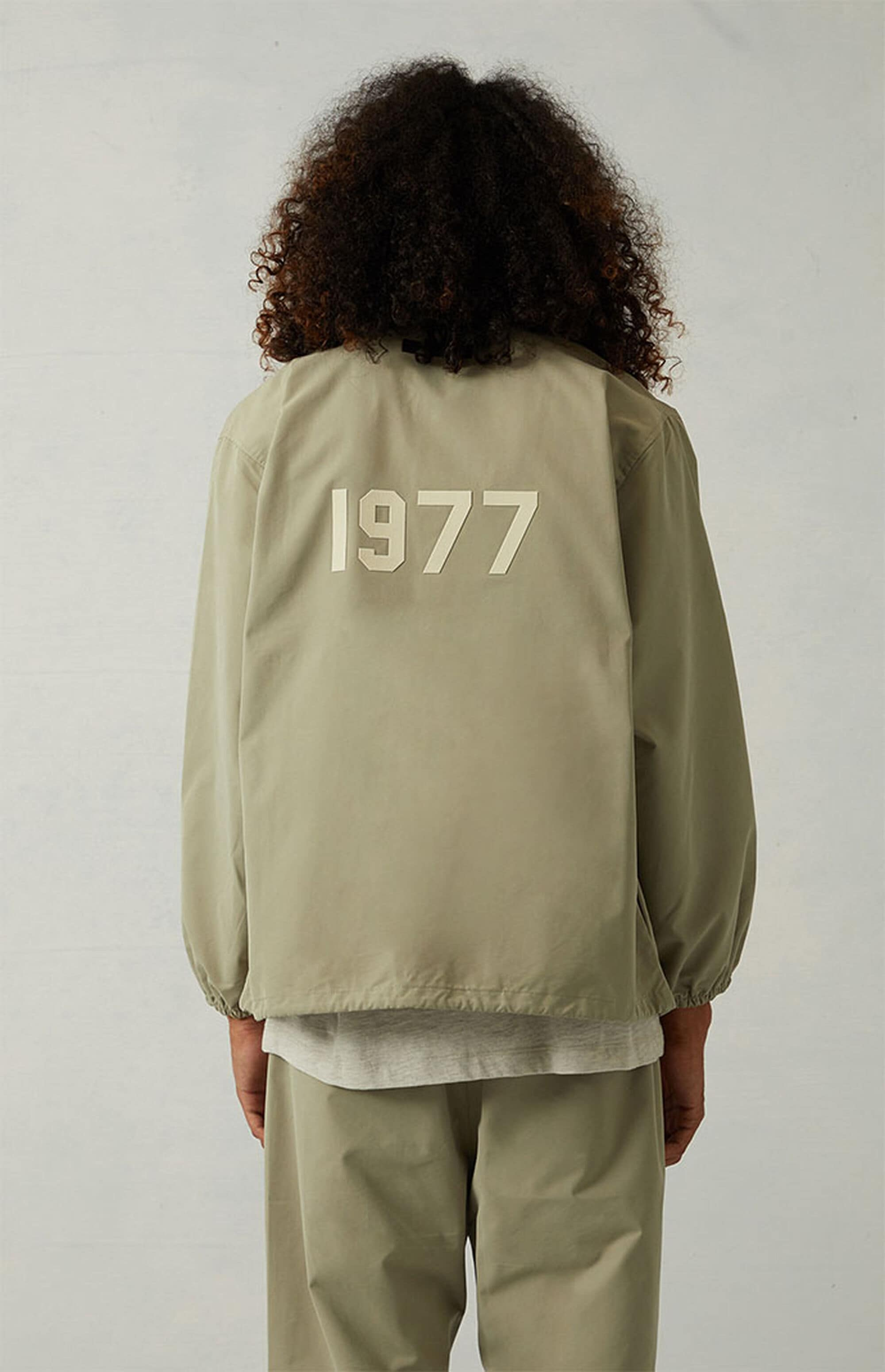 Fear Of God Essentials 1977 Coaches Jacket Iron Oak (11) - www.newkick.vip