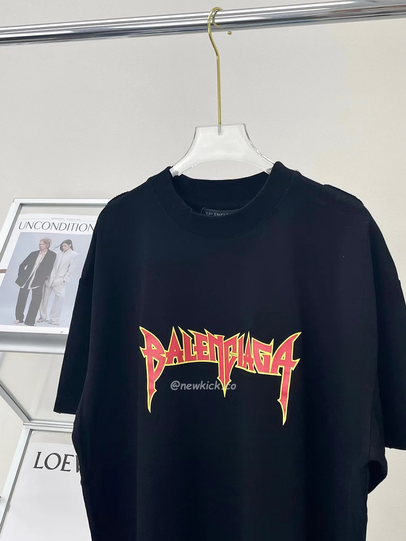Balenciaga Metal Vintage Oversized T Shirt Black Multi Ss22 (7) - www.newkick.vip Balenciaga Metal Vintage Oversized T Shirt Black Multi Ss22 (7) - www.newkick.vip