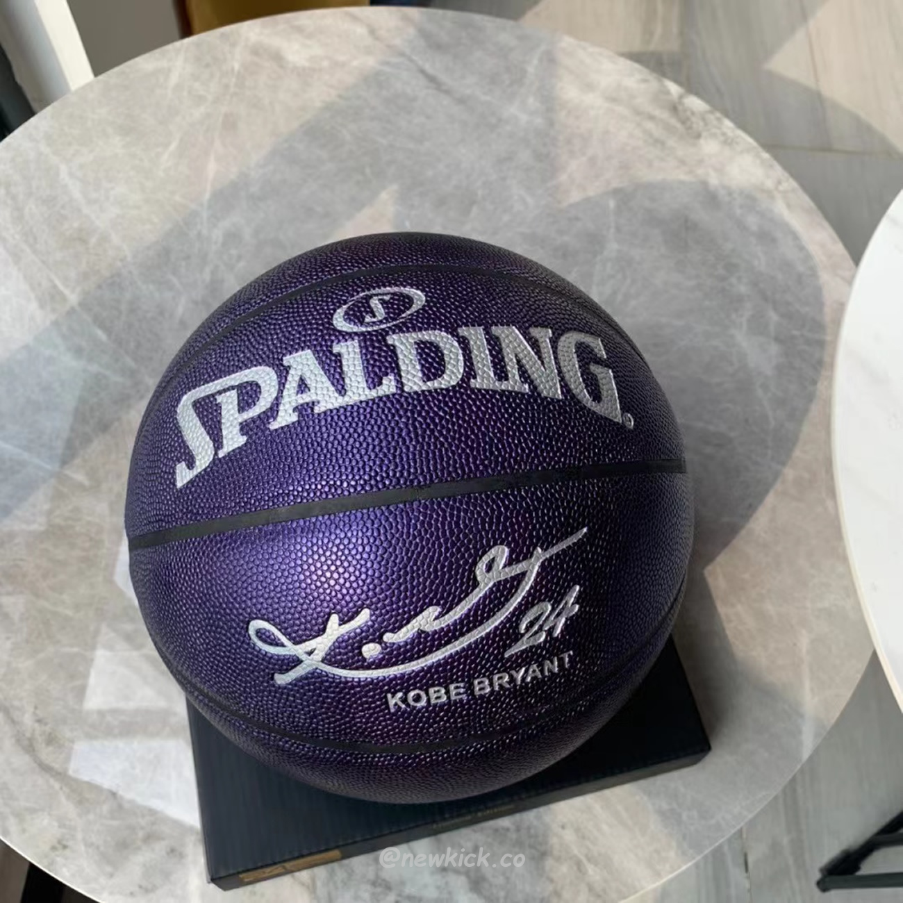 Spalding Kobe Bryant 24k Basketball Black Purple (3) - www.newkick.vip