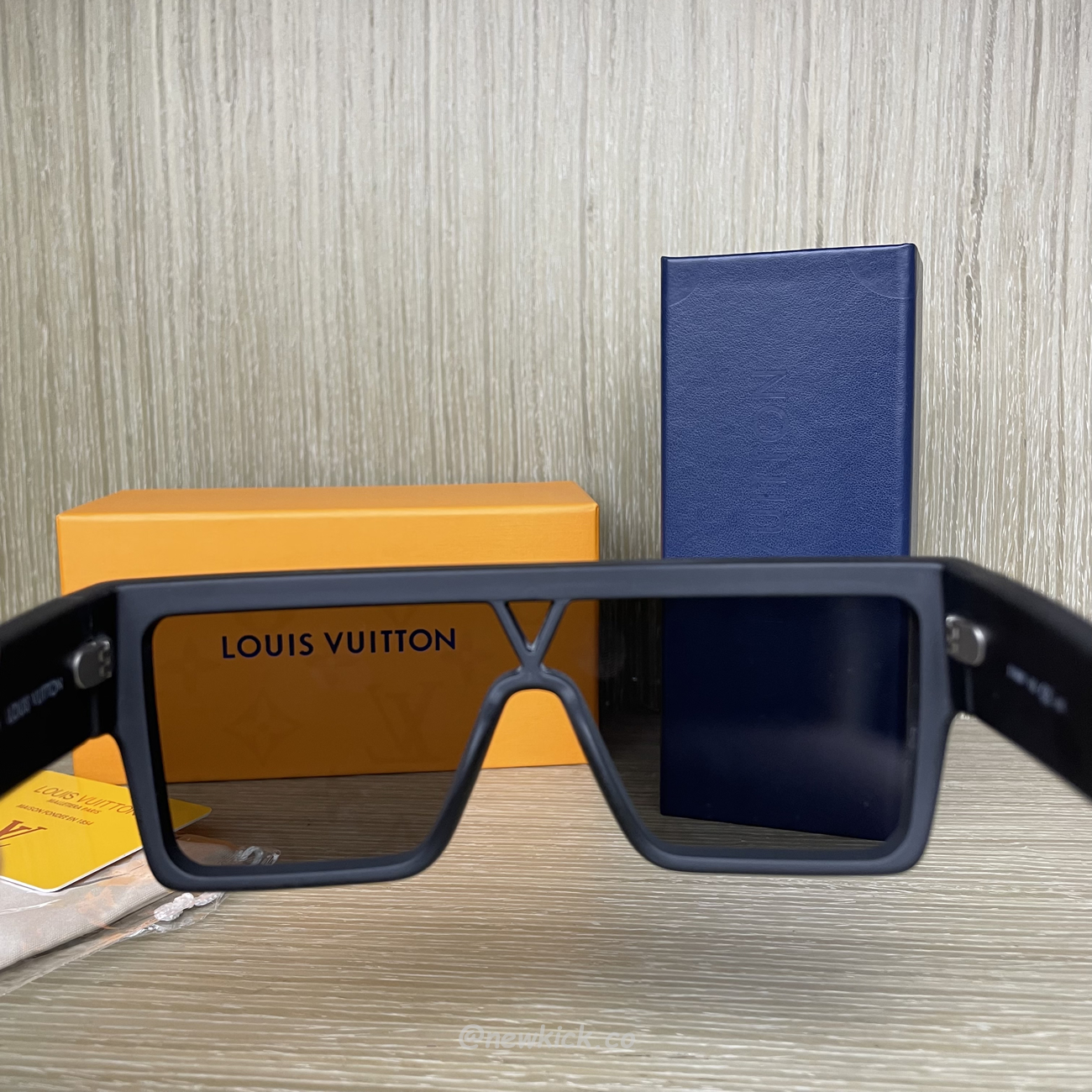 Louis Vuitton Lv Waimea Sunglasses (4) - www.newkick.vip