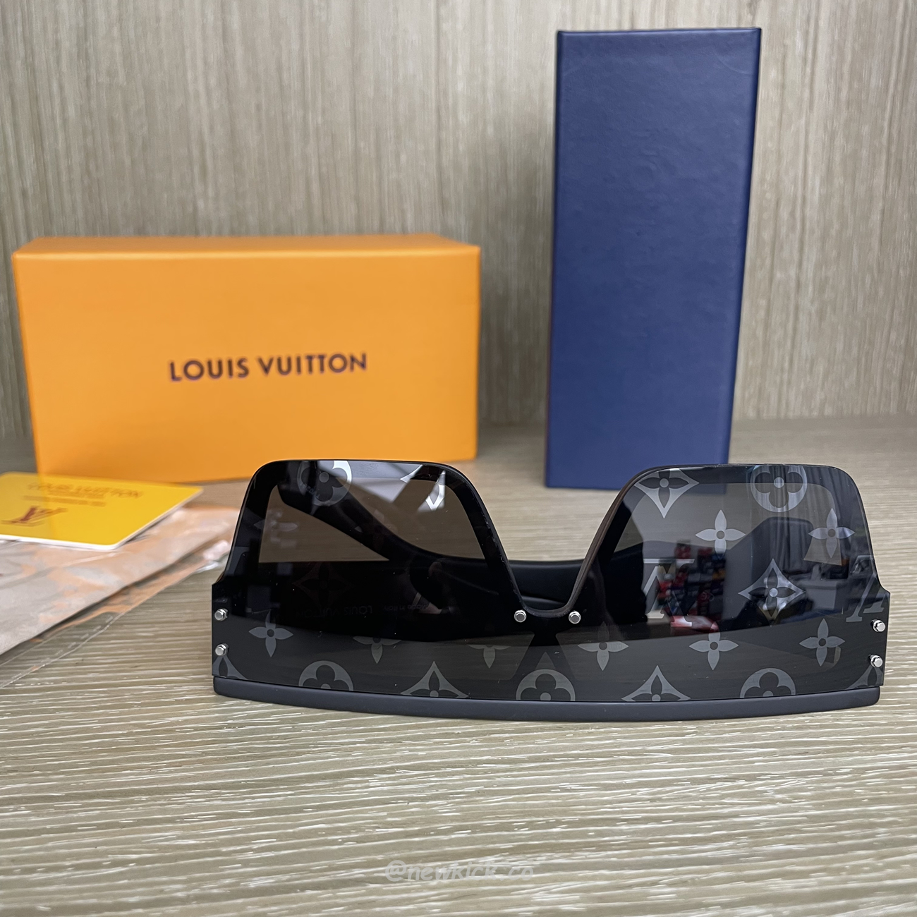 Louis Vuitton Lv Waimea Sunglasses (7) - www.newkick.vip