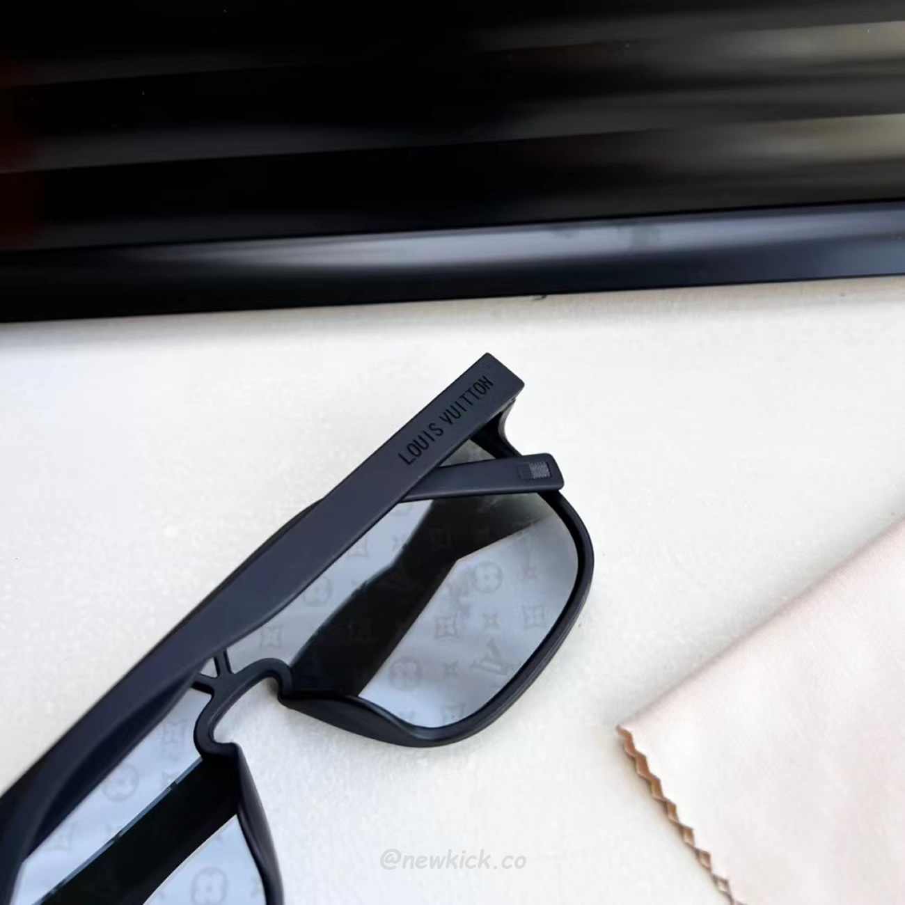 Louis Vuitton Lv Waimea Sunglasses Z1082e (5) - www.newkick.vip