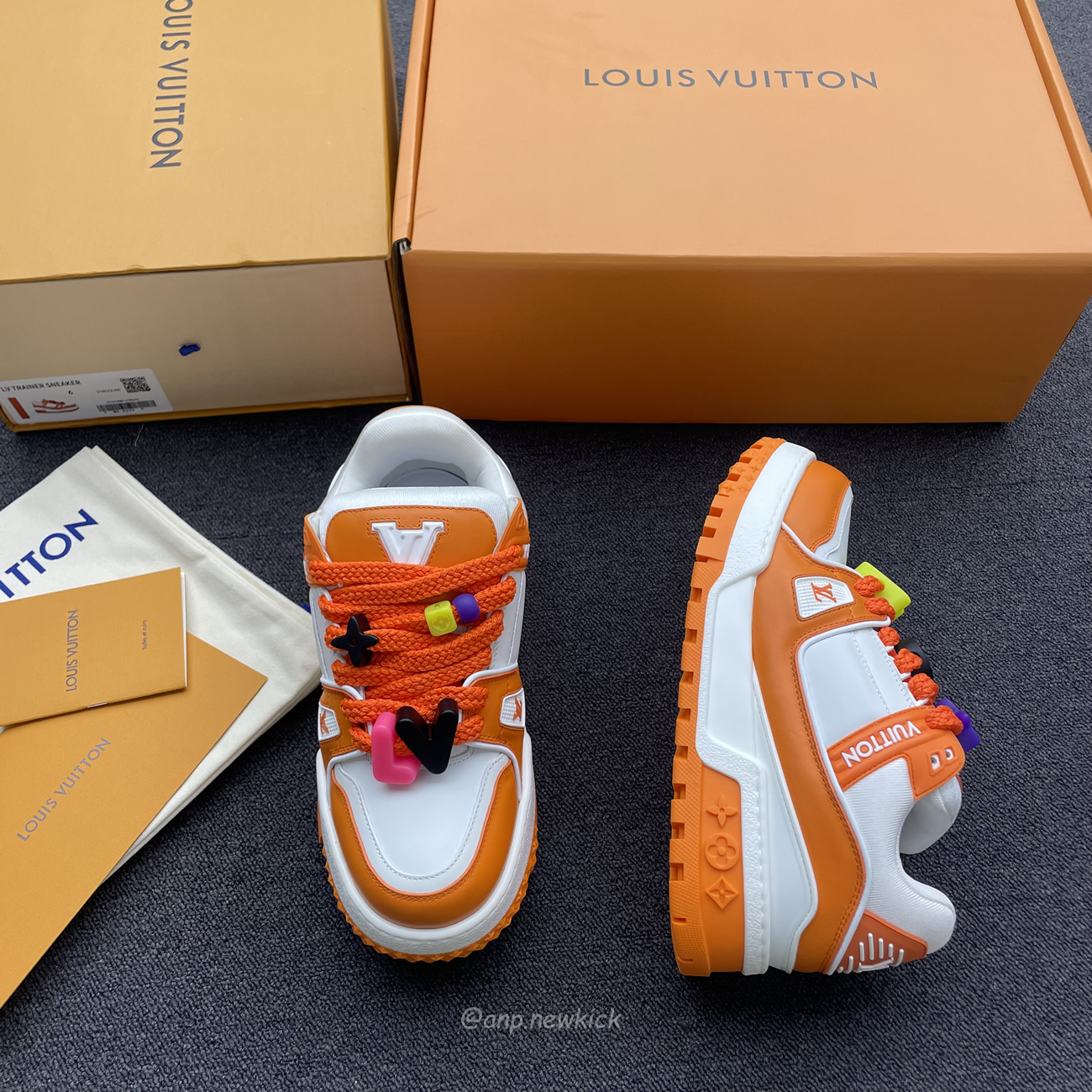 Louis Vuitton Trainer Maxi Orange Green White Black (11) - www.newkick.vip