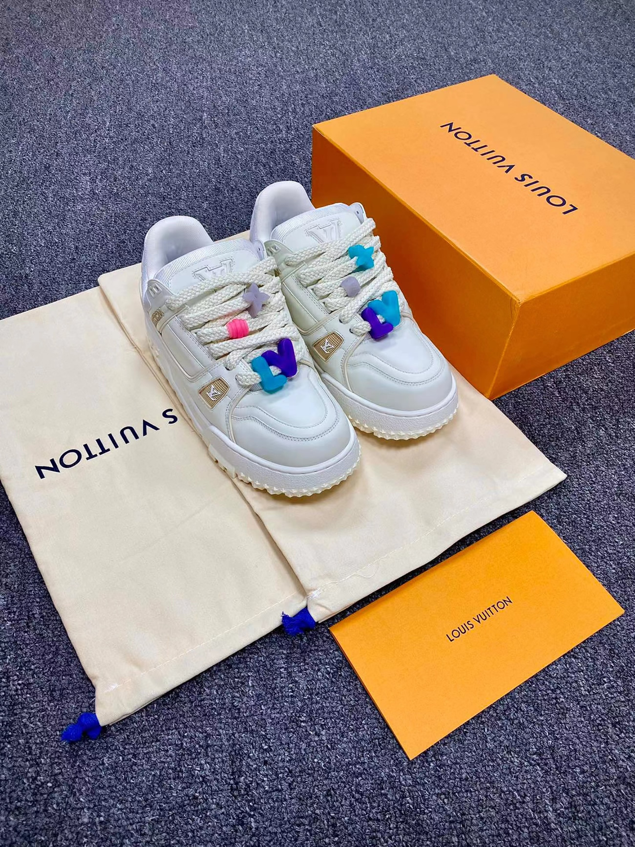 Louis Vuitton Trainer Maxi Orange Green White Black (3) - www.newkick.vip