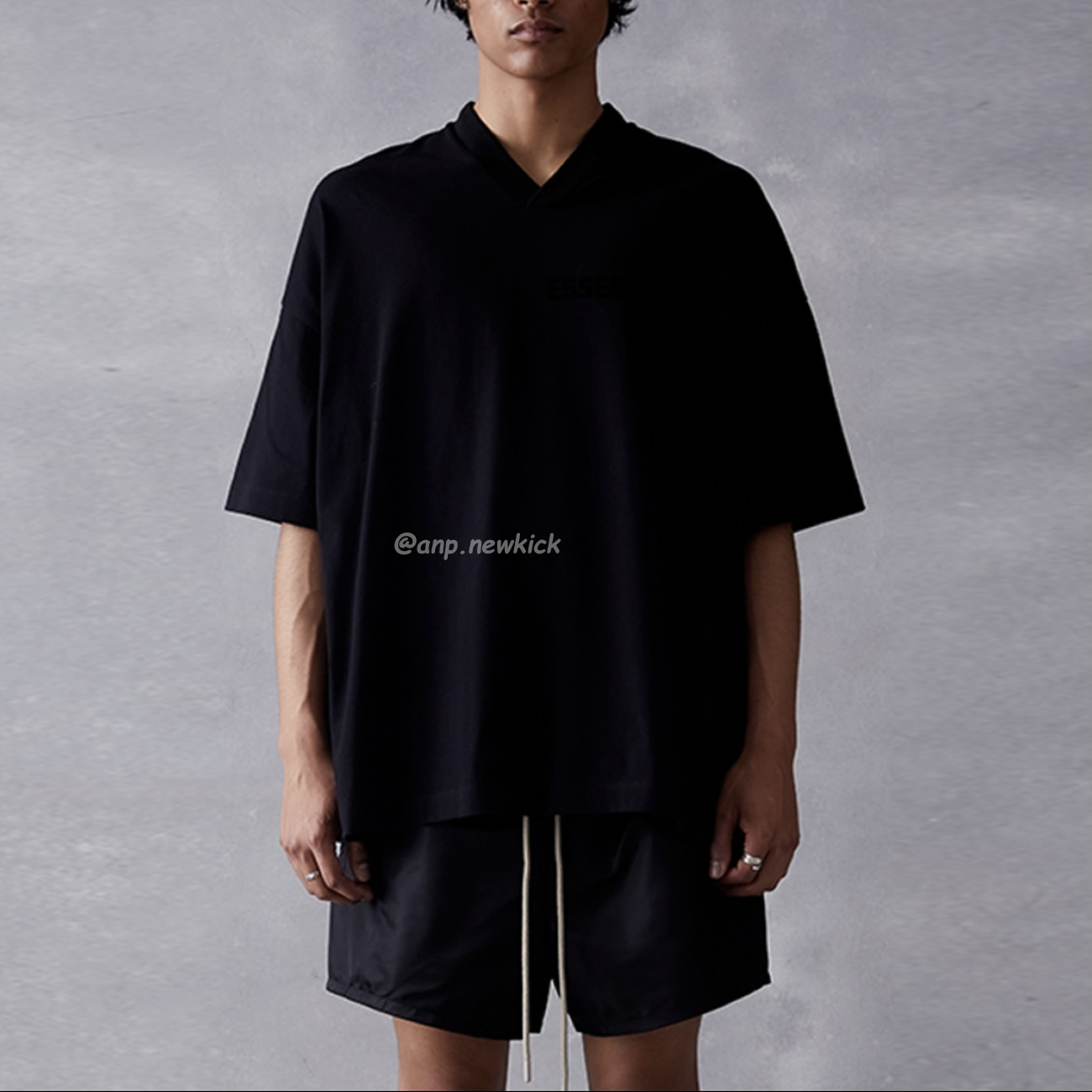 Fear Of God Essentials Logo Printed V Neck T Shirt (3) - www.newkick.vip Fear Of God Essentials Logo Printed V Neck T Shirt (3) - www.newkick.vip