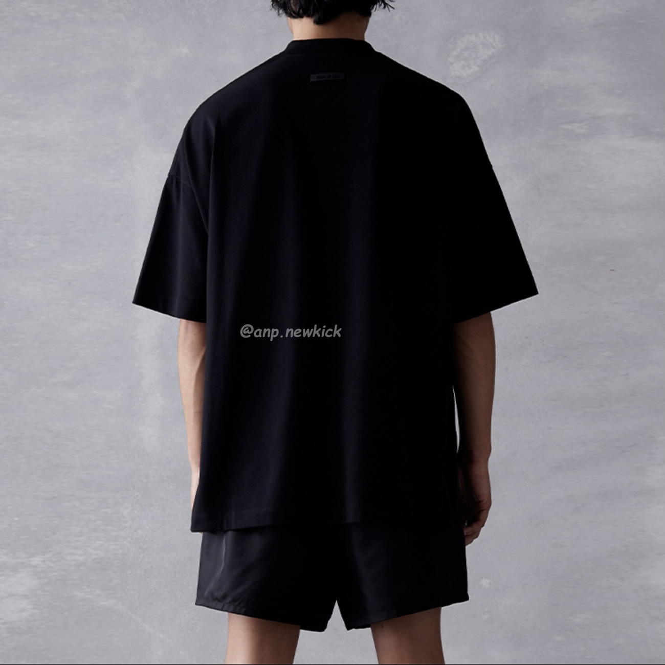Fear Of God Essentials Logo Printed V Neck T Shirt (6) - www.newkick.vip