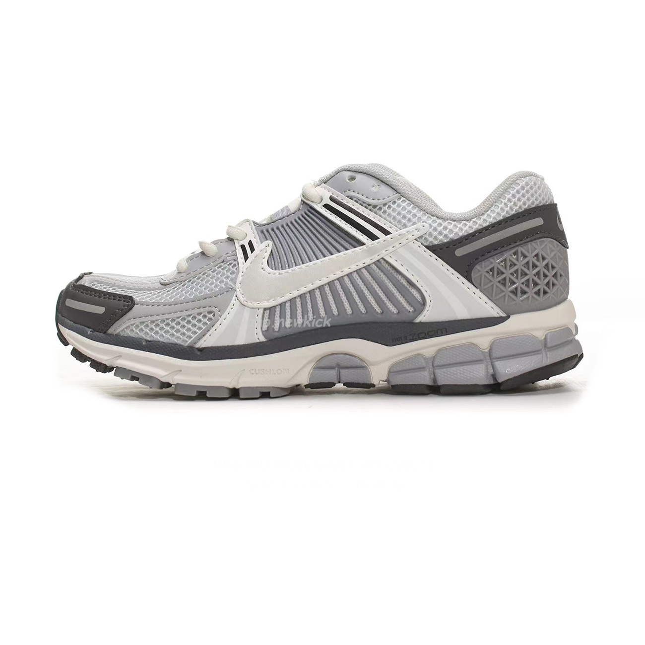 Nike Zoom Vomero 5 Series (20) - www.newkick.vip Nike Zoom Vomero 5 Series (20) - www.newkick.vip